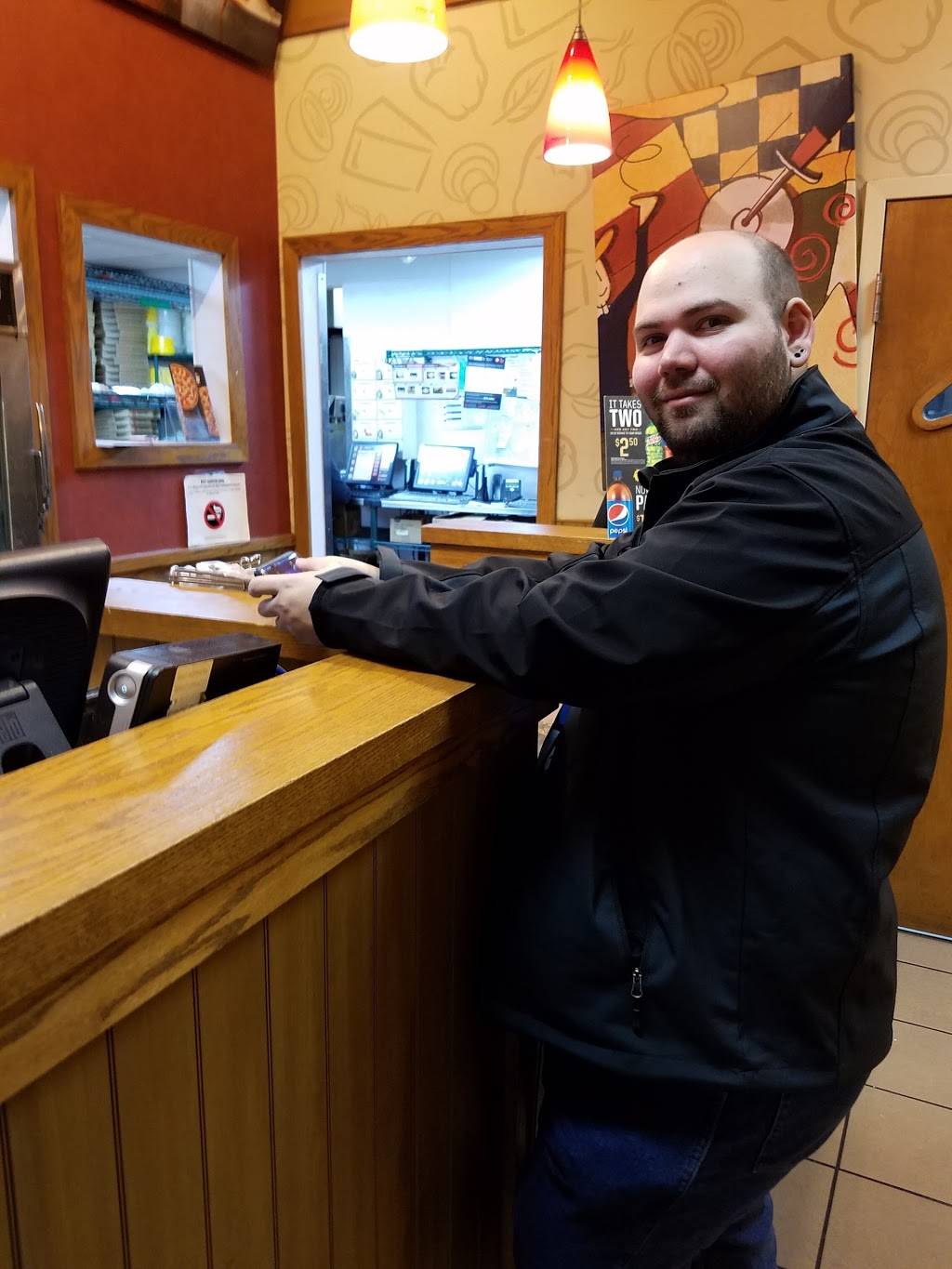 Pizza Hut | meal takeaway | 131 Church St, Lowell, MA 01850, USA | 9784549201 OR +1 978-454-9201