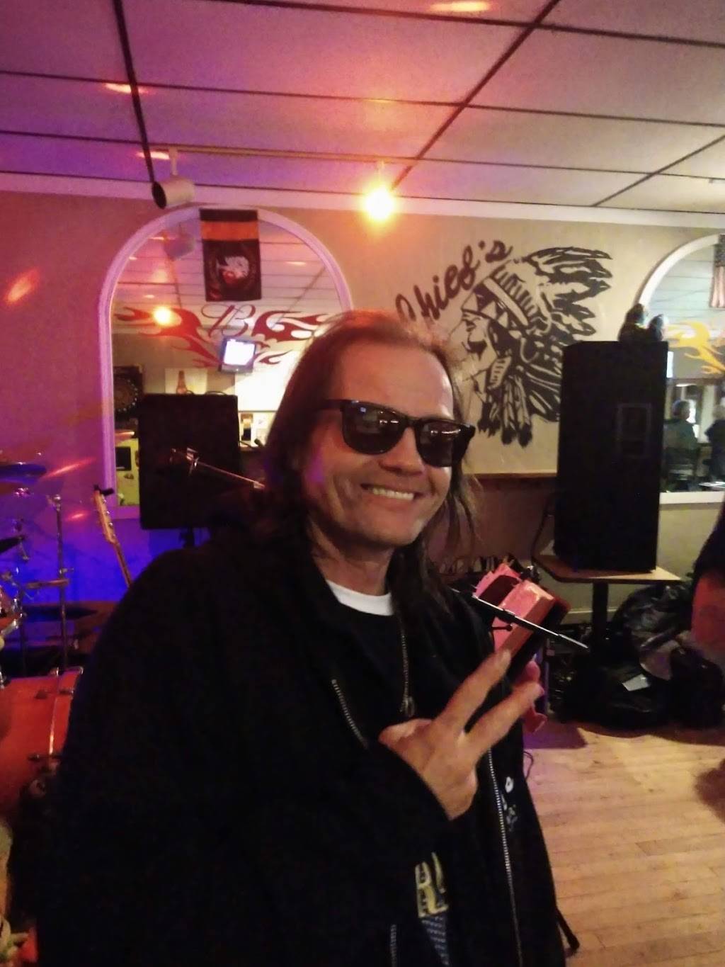 Chiefs Bar & Grill | restaurant | 626 N 2nd Ave, Alpena, MI 49707, USA | 9893560034 OR +1 989-356-0034