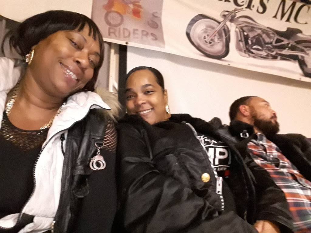 Jack in the Box | restaurant | 115 N Central Ave, Compton, CA 90220, USA | 3106038728 OR +1 310-603-8728