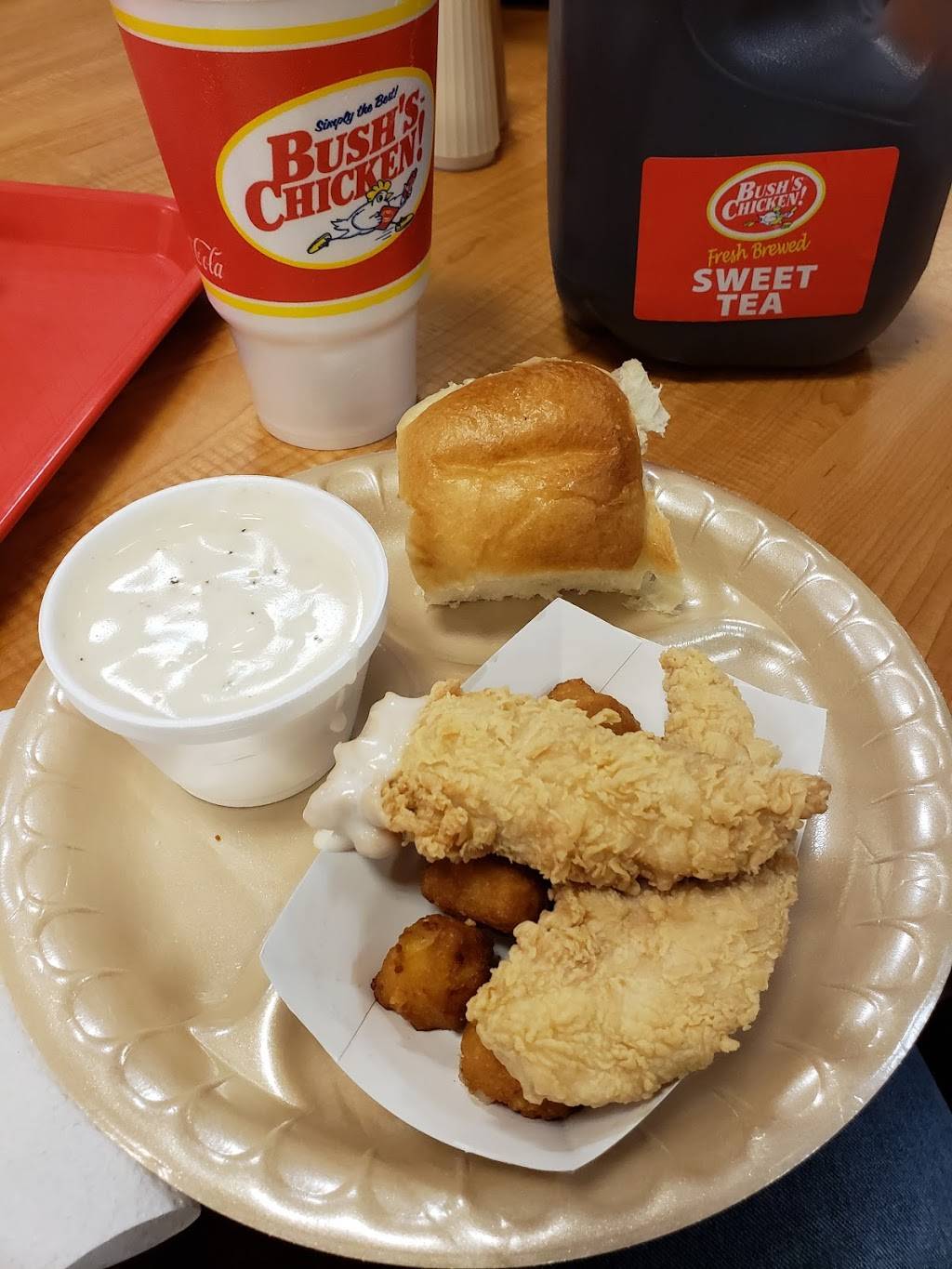 Bushs Chicken | restaurant | 8831 Potranco Rd, San Antonio, TX 78251, USA | 2105216844 OR +1 210-521-6844