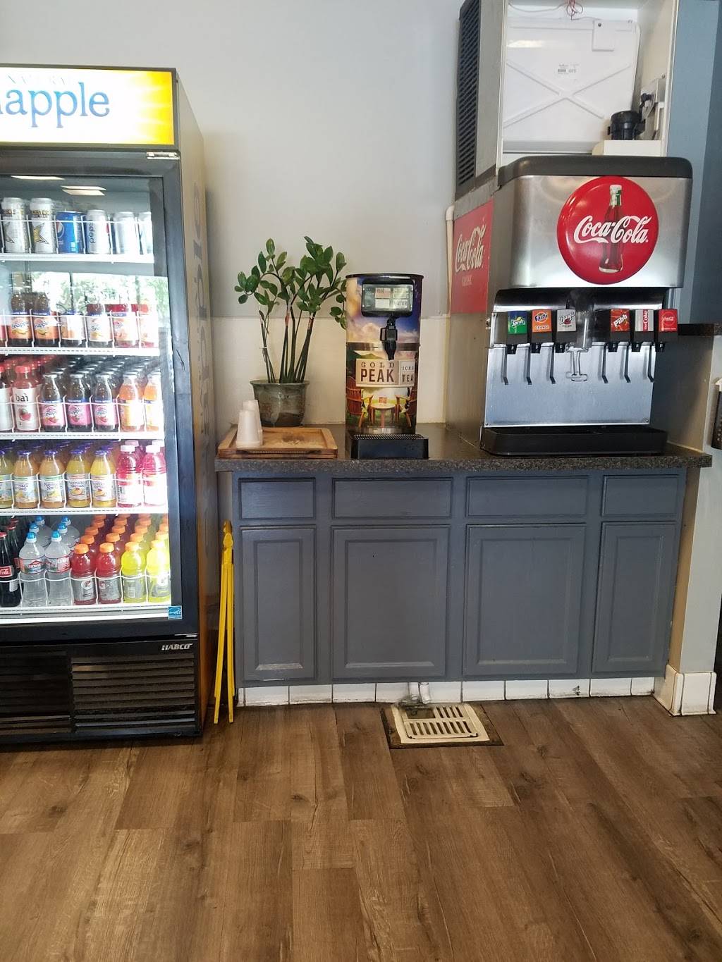 Sandwich Spot | meal takeaway | 3328 Mather Field Rd, Rancho Cordova, CA 95670, USA | 9163623321 OR +1 916-362-3321