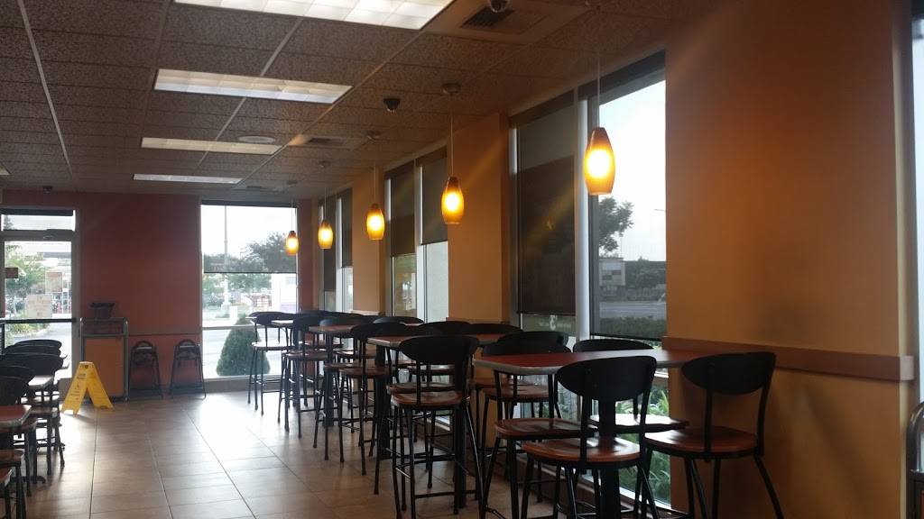 Jack in the Box | restaurant | 1680 Herndon Ave, Clovis, CA 93611, USA | 5593235295 OR +1 559-323-5295