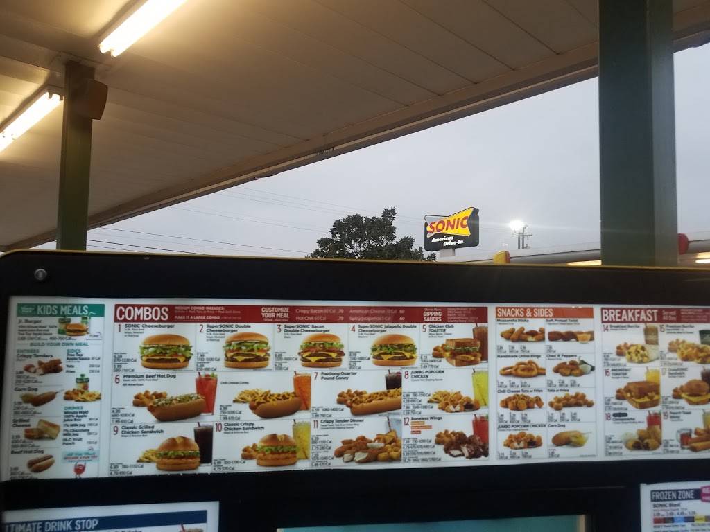 Sonic Drive-In | restaurant | 1400 N Valley Mills Dr, Waco, TX 76710, USA | 2547727200 OR +1 254-772-7200