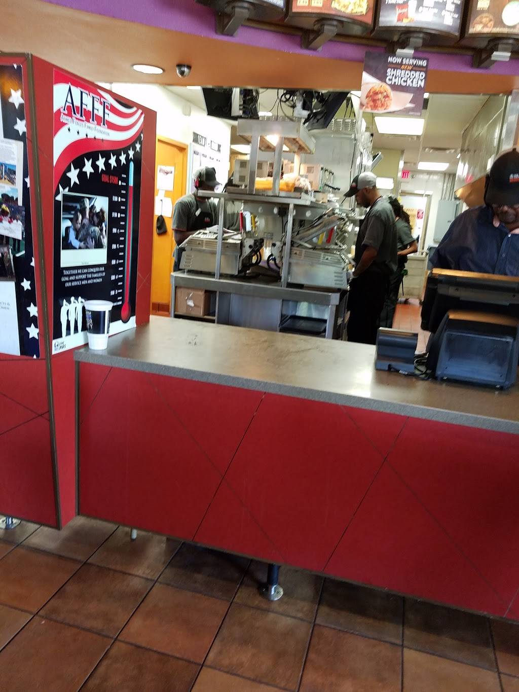 Taco Bell | meal takeaway | 3306 Crill Ave, Palatka, FL 32177, USA | 3863252563 OR +1 386-325-2563