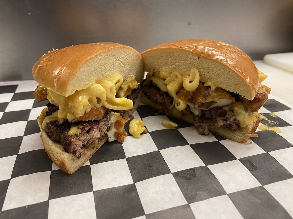 Tanks Pit Stop | restaurant | 5935 E 1015 N, De Motte, IN 46310, USA | 2192510168 OR +1 219-251-0168