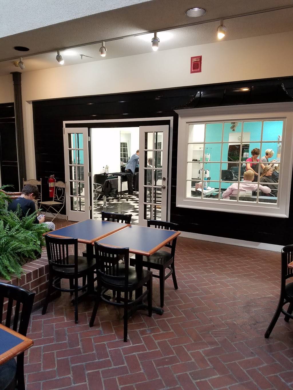 Downtown Deli | restaurant | 915 Main St, Lynchburg, VA 24504, USA | 4348463227 OR +1 434-846-3227