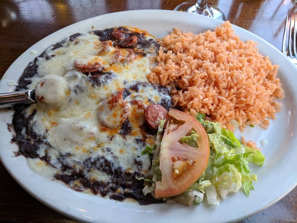 Quinto Sol | restaurant | 2201 Broadway, Redwood City, CA 94063, USA | 6503655765 OR +1 650-365-5765