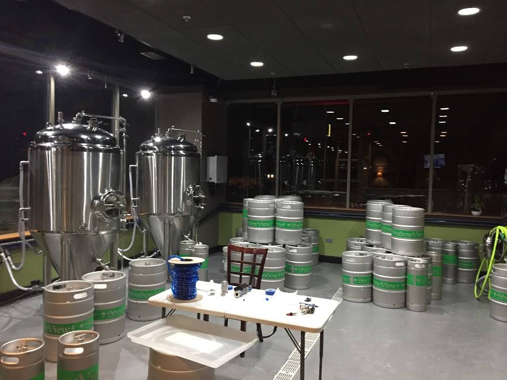 ShadowView Brewing | restaurant | 2400 Lake Shore Dr, Woodstock, IL 60098, USA | 8153085600 OR +1 815-308-5600