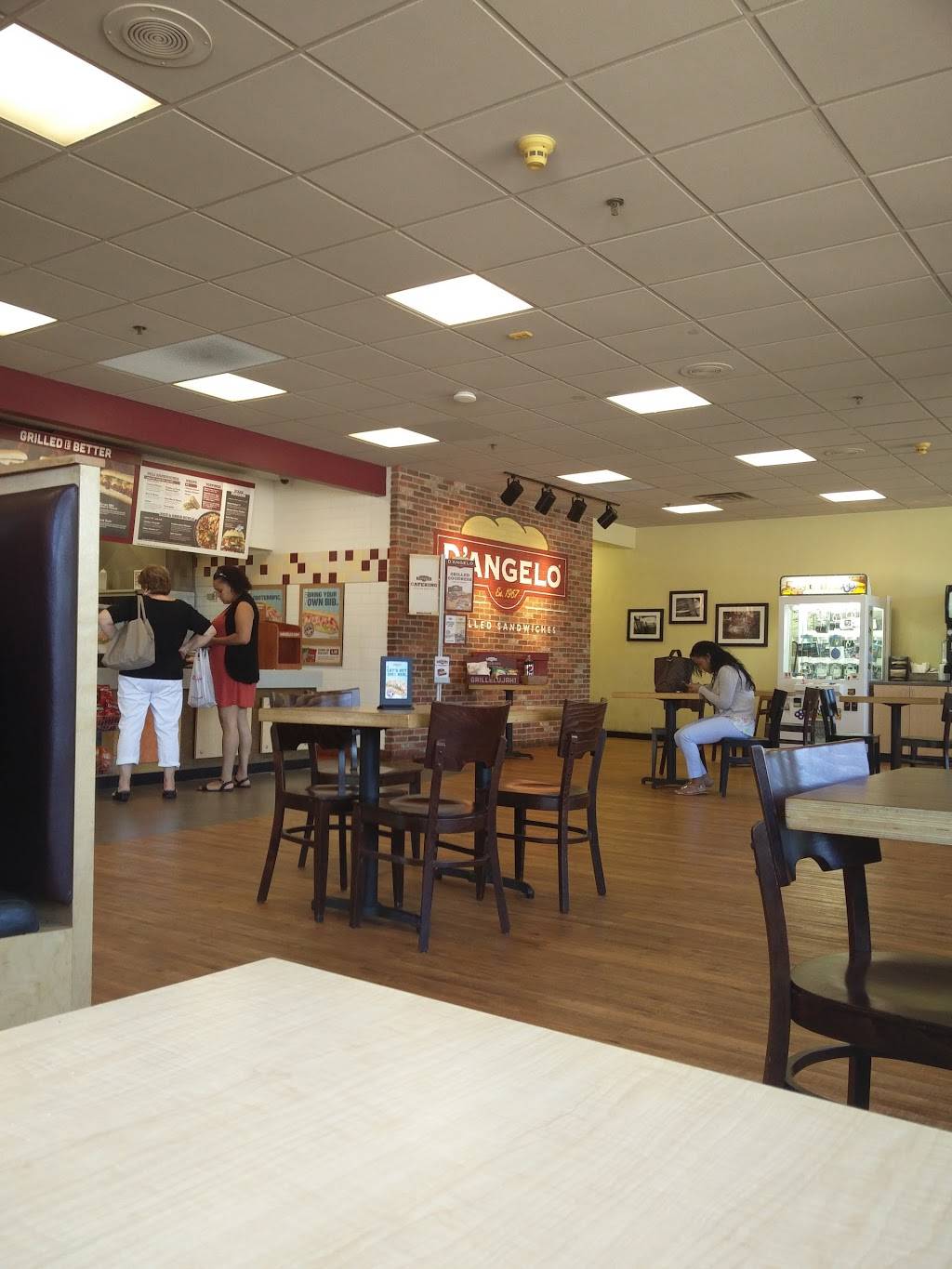 DAngelo Grilled Sandwiches | restaurant | 648 Pleasant St, Brockton, MA 02301, USA | 5084279395 OR +1 508-427-9395