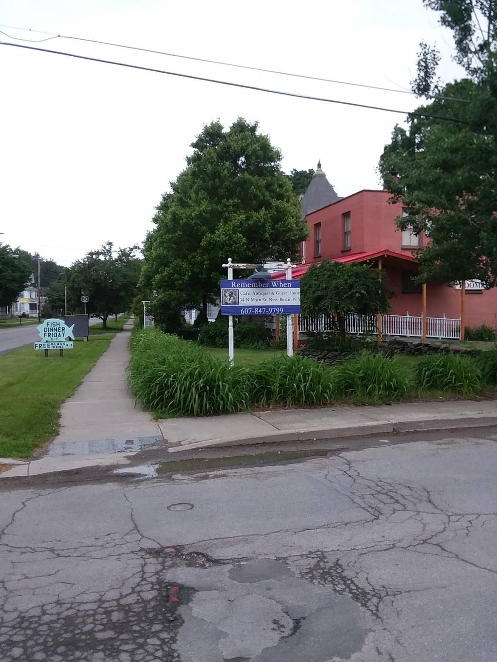 Remember When Cafe Antiques | restaurant | 34 N Main St, New Berlin, NY 13411, USA | 6078479799 OR +1 607-847-9799