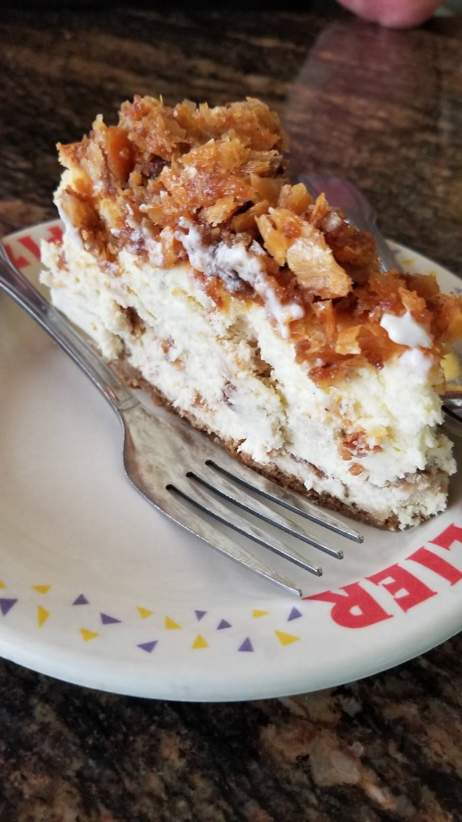 Gondolier Pizza | restaurant | 674 S Gulfview Blvd, Clearwater, FL 33767, USA | 7274413353 OR +1 727-441-3353