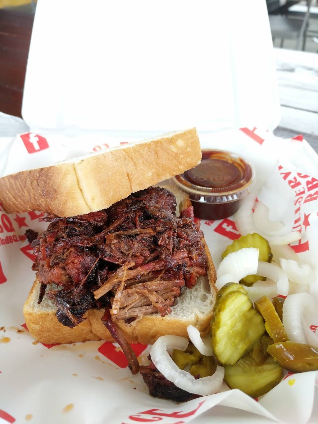 Full Service BBQ | restaurant | 10248 Kingston Pike, Knoxville, TN 37922, USA | 8658886990 OR +1 865-888-6990