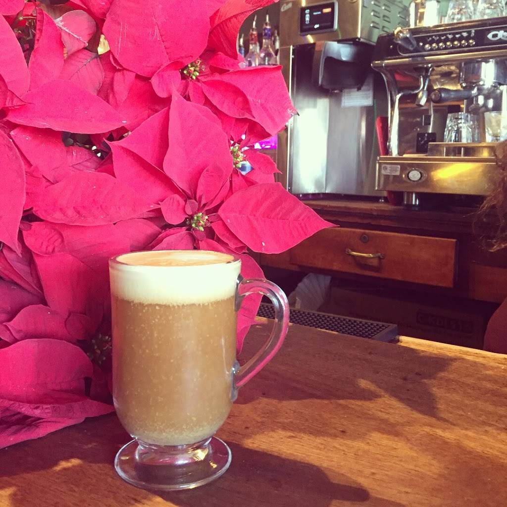 Folsom Hotel | cafe | 703 Sutter St, Folsom, CA 95630, USA | 9169852530 OR +1 916-985-2530