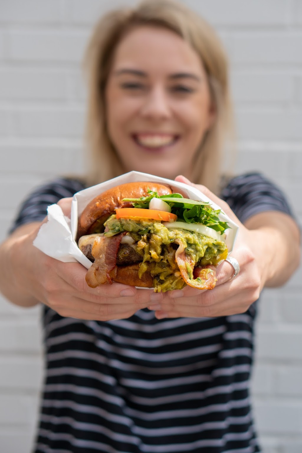 Cheesy Bs | restaurant | 921 W Commerce St, Dallas, TX 75208, USA | 4693946143 OR +1 469-394-6143