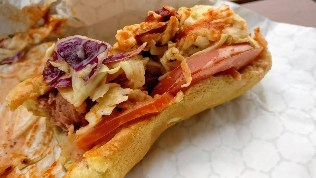 15th & Chris | restaurant | 201 15th Ave, Rockford, IL 61104, USA | 7797744116 OR +1 779-774-4116