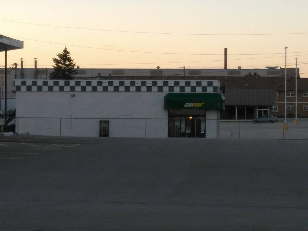 Subway Restaurants | restaurant | 5861 S Packard Ave, Cudahy, WI 53110, USA | 4144829299 OR +1 414-482-9299