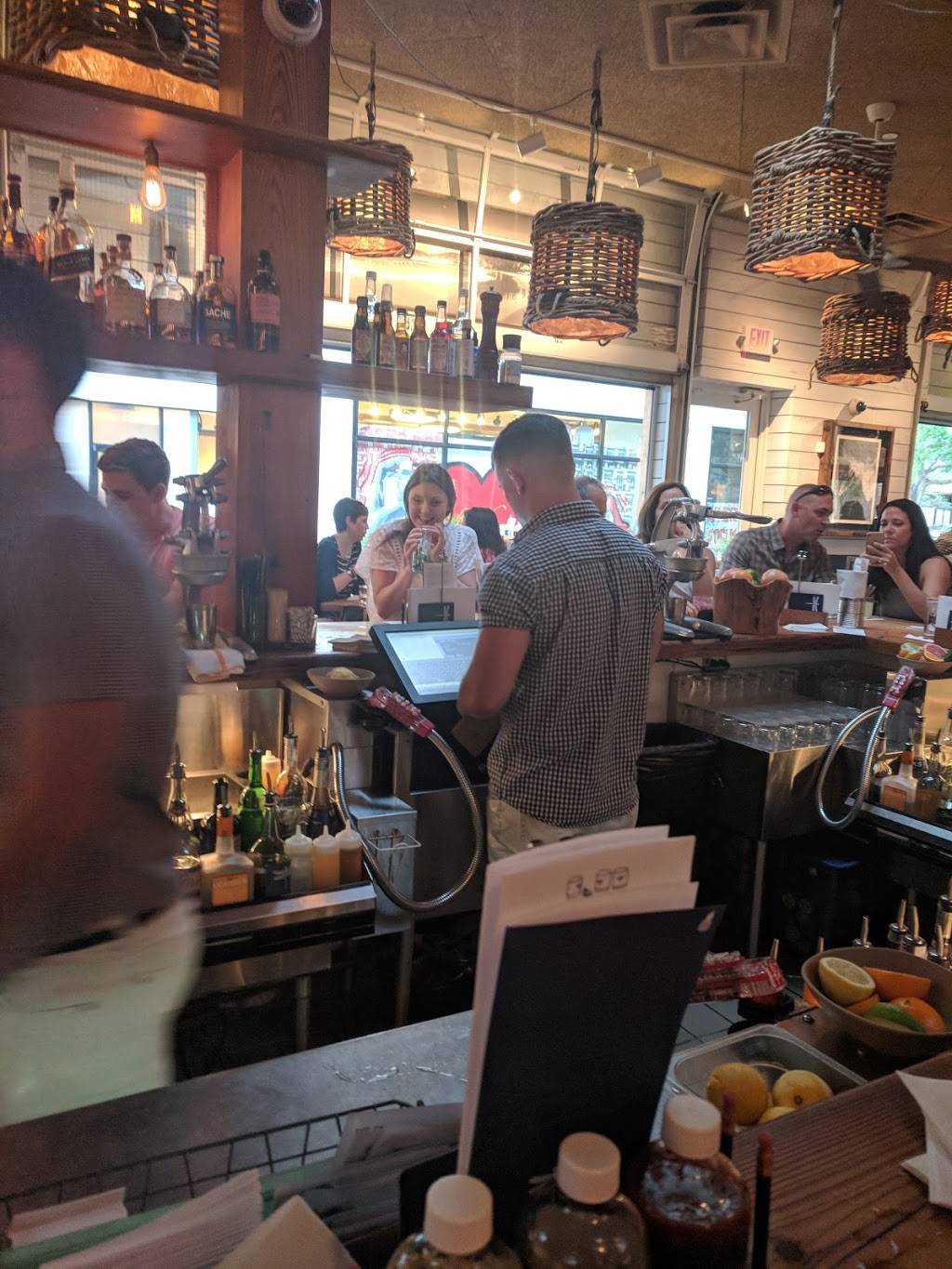 Hyde Park Village | shopping mall | 1602 W Snow Ave, Tampa, FL 33606, USA | 8132546210 OR +1 813-254-6210