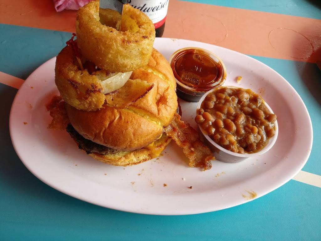 Hooters | meal takeaway | 1600 Estero Blvd, Fort Myers Beach, FL 33931, USA | 2394636033 OR +1 239-463-6033