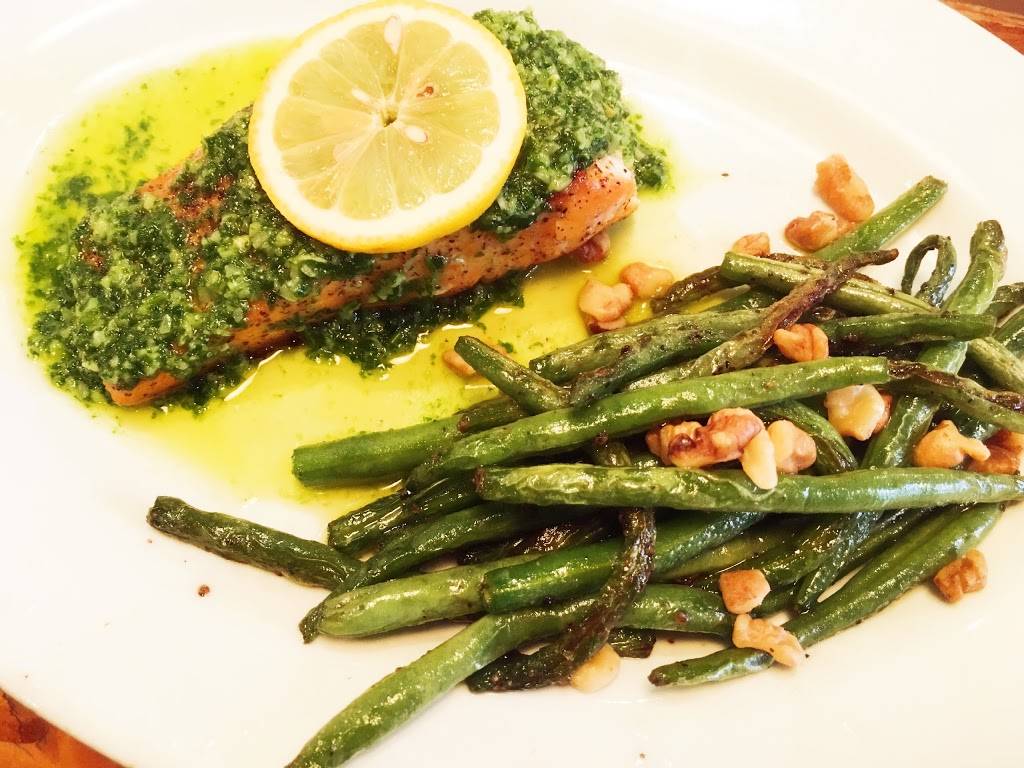 Porto Salvo | restaurant | 424 E 161st St, Bronx, NY 10451, USA | 9293767866 OR +1 929-376-7866