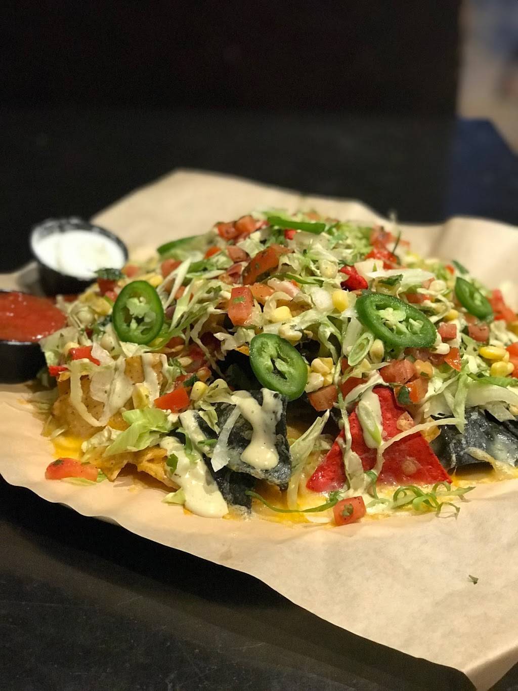 Old Town Bar & Grill | restaurant | 980 Southdown Rd, Mississauga, ON L5J 2Y4, Canada | 9058220202 OR +1 905-822-0202