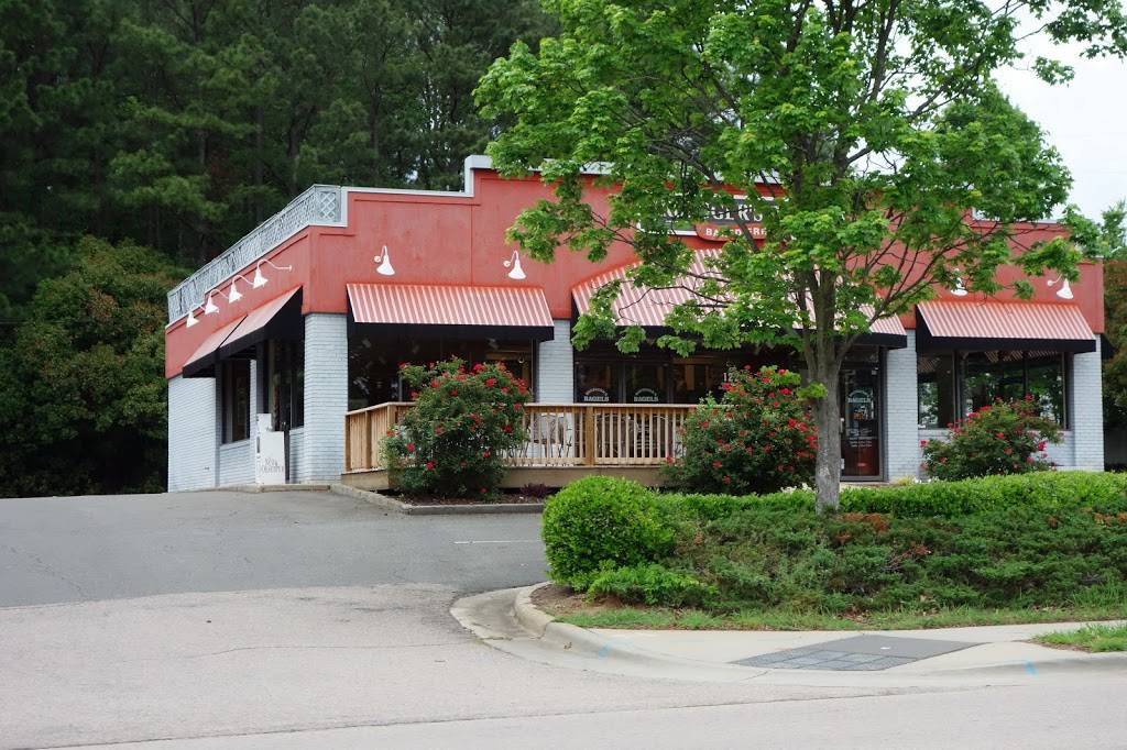 Brueggers Bagels | bakery | 122 SW Maynard Rd, Cary, NC 27511, USA | 9194675228 OR +1 919-467-5228