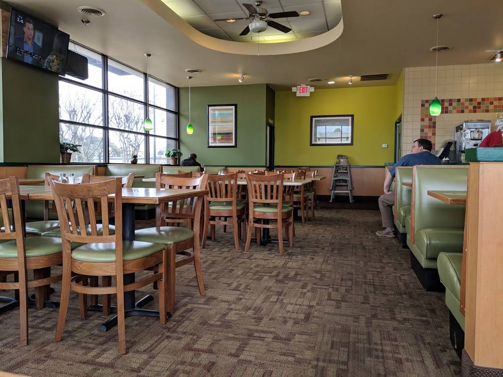 Souper Salad | restaurant | 2404 S Stemmons Fwy, Lewisville, TX 75067, USA | 2145010369 OR +1 214-501-0369