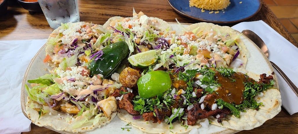 Los Molcajetes Bar & Grill | restaurant | 1950 Piner Rd #130, Santa Rosa, CA 95403, USA | 7078434716 OR +1 707-843-4716