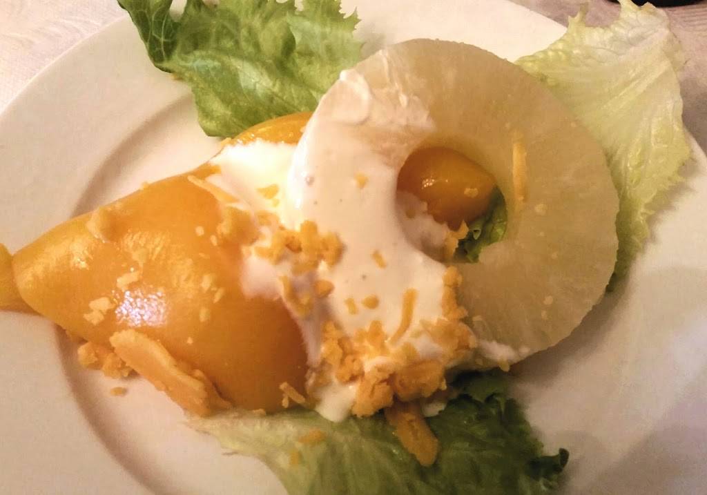 Old Chickahominy House | restaurant | 1211 Jamestown Rd, Williamsburg, VA 23185, USA | 7572294689 OR +1 757-229-4689