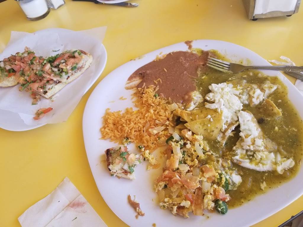 El Chalateco | restaurant | 1694 Alum Rock Ave, San Jose, CA 95116, USA | 4082548355 OR +1 408-254-8355