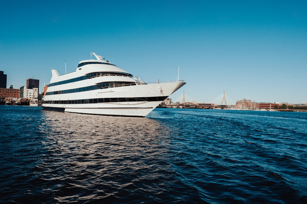 Spirit of Boston | restaurant | 200 Seaport Boulevard, Commonwealth Pier, Boston, MA 02210, USA | 6177481450 OR +1 617-748-1450