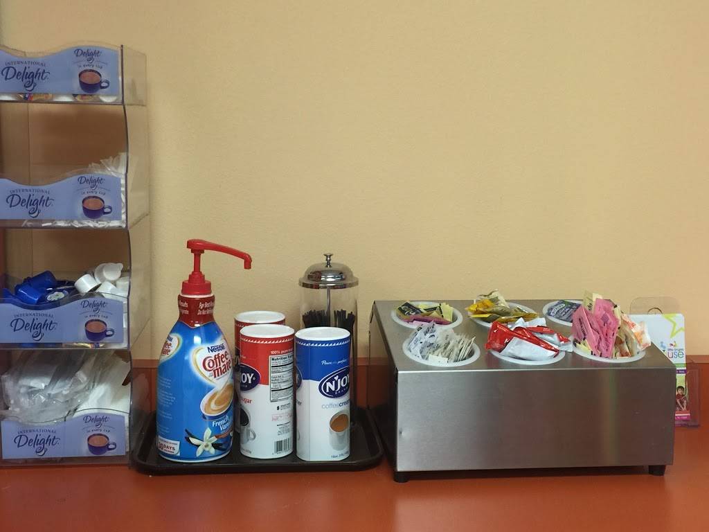 Snowflake Donuts | restaurant | 24525 Gosling Rd h, Spring, TX 77389, USA | 2815167763 OR +1 281-516-7763