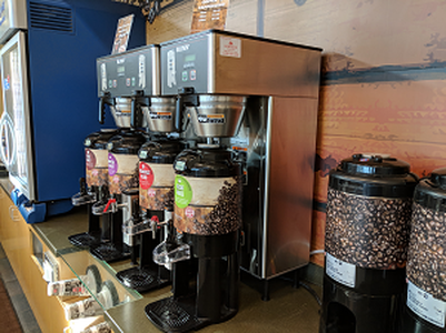 Prairie Lake Shell | meal takeaway | 8600 Amber Hill Ct, Lincoln, NE 68526, USA | 4023280383 OR +1 402-328-0383