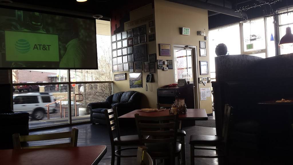 Lil Riccis | restaurant | 16526 Keystone Blvd, Parker, CO 80134, USA | 3032207422 OR +1 303-220-7422