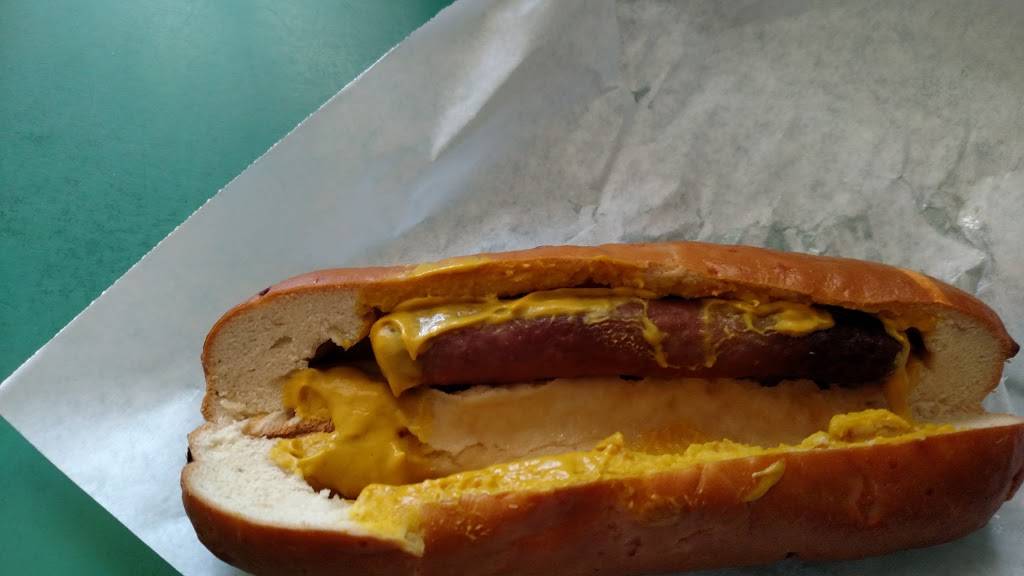 Wiener Works | meal takeaway | 5207 Madison Ave, Sacramento, CA 95841, USA | 9163348711 OR +1 916-334-8711