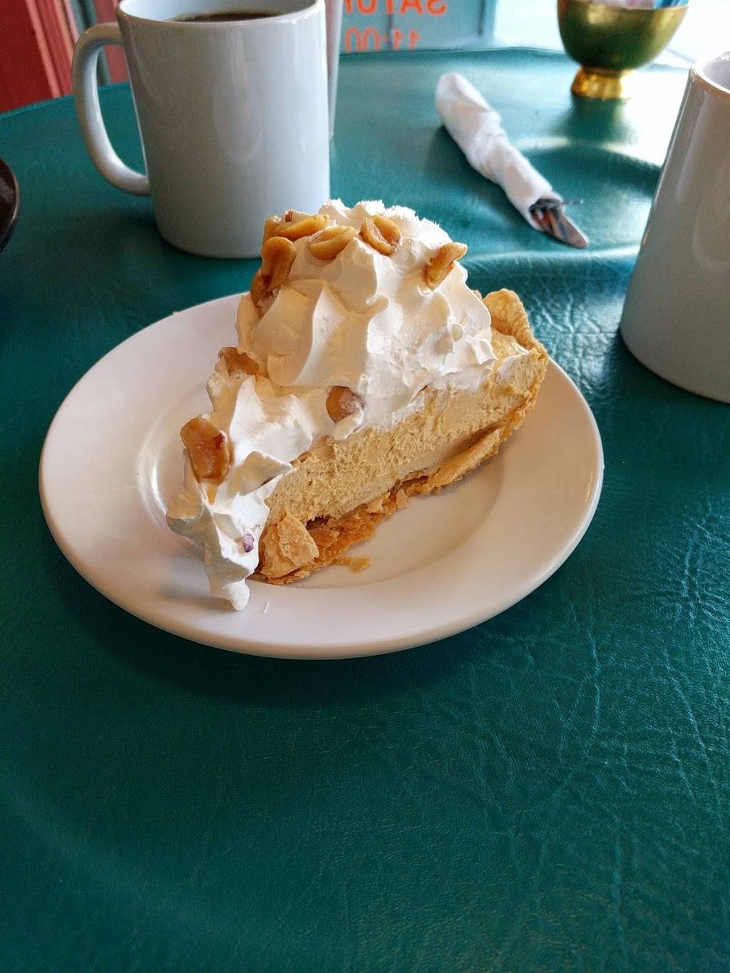 Call of the Canyon Cafe | restaurant | 109 N Main St, Bowling Green, OH 43402, USA | 4193532255 OR +1 419-353-2255