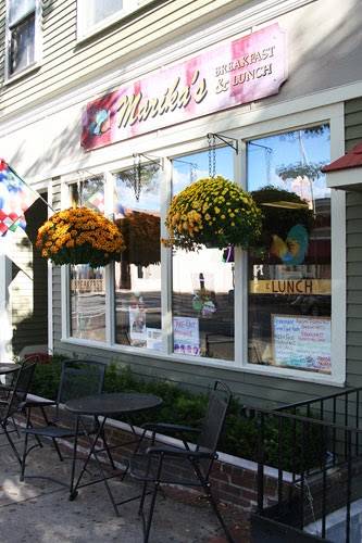 Marikas Breakfast & Lunch | meal takeaway | 199 Cabot St, Beverly, MA 01915, USA | 9789271768 OR +1 978-927-1768