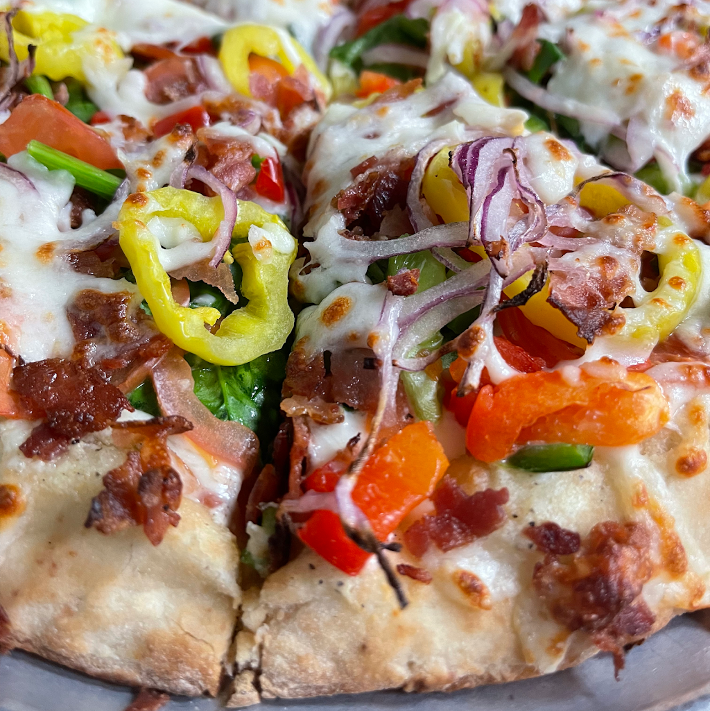 Gidgets Pizza & Pasta | restaurant | 41934 North Carolina Hwy 12, Avon, NC 27915, USA | 2529953109 OR +1 252-995-3109