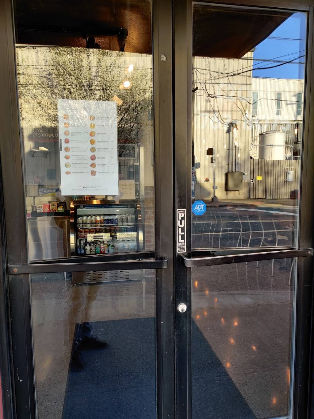 Donburi Station | restaurant | 5503 Airport Way S, Seattle, WA 98108, USA | 2067678075 OR +1 206-767-8075