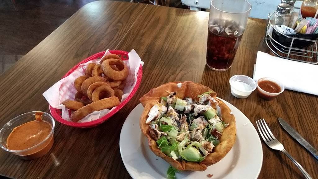 Texas Tea Room | restaurant | 100 E Sabine St, Carthage, TX 75633, USA | 9036938689 OR +1 903-693-8689