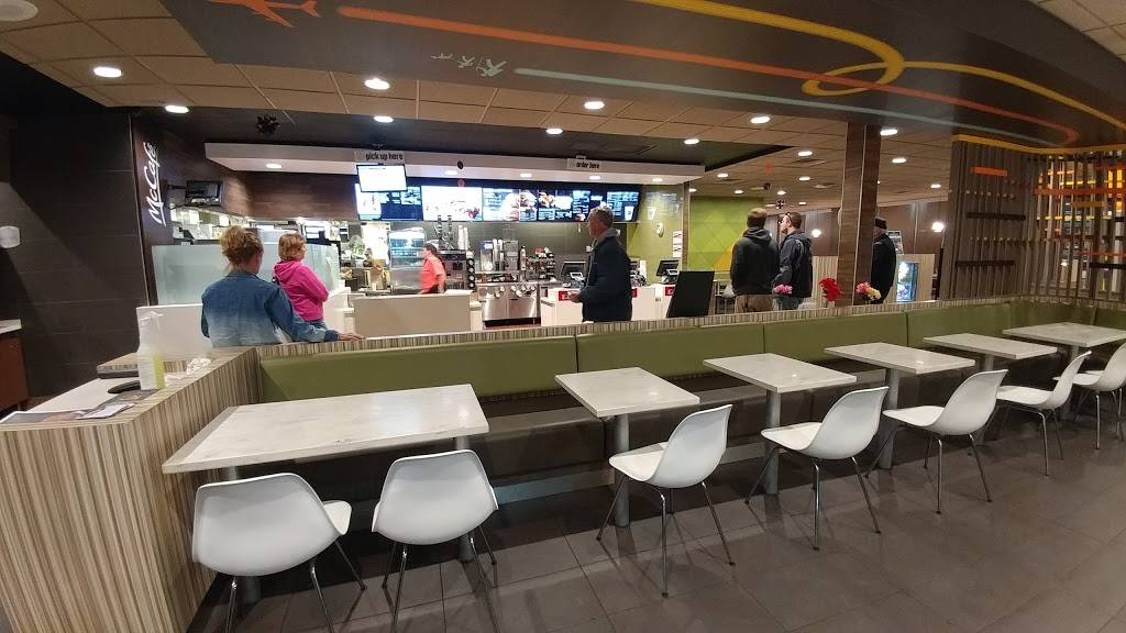 McDonalds | cafe | 3000 E 10th St, Jeffersonville, IN 47130, USA | 8122830663 OR +1 812-283-0663