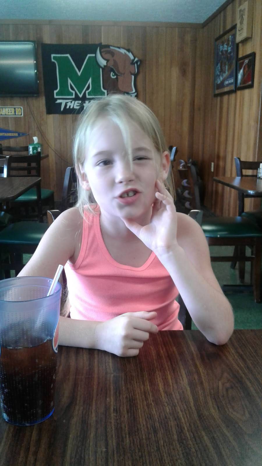 Hilltop Pizza | restaurant | 9524, 36 New Haven Rd, Mt Alto, WV 25264, USA | 3048953477 OR +1 304-895-3477