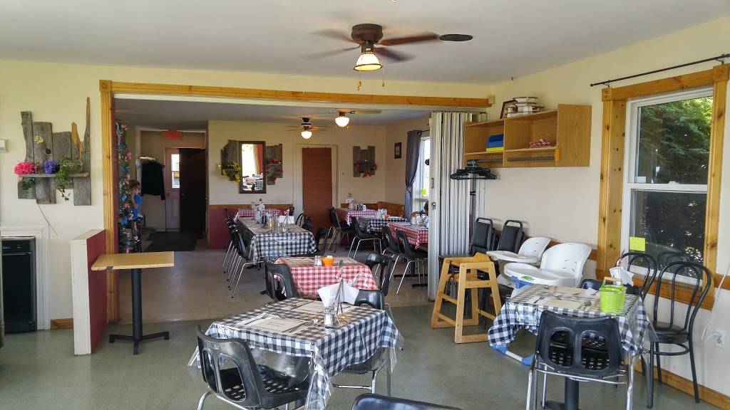 Restaurant Lorrizon | restaurant | 325 Route De LEglise, Saint-Claude, QC J0B 2N0, Canada | 8198452332 OR +1 819-845-2332