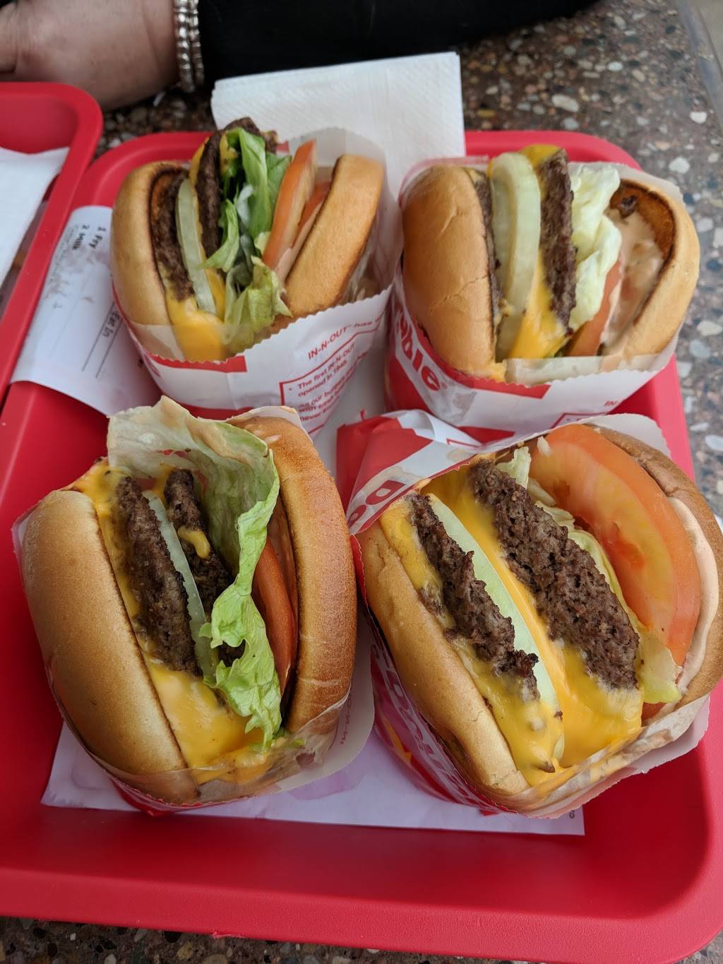 In-N-Out Burger | restaurant | 260 Washington St, Daly City, CA 94015, USA | 8007861000 OR +1 800-786-1000