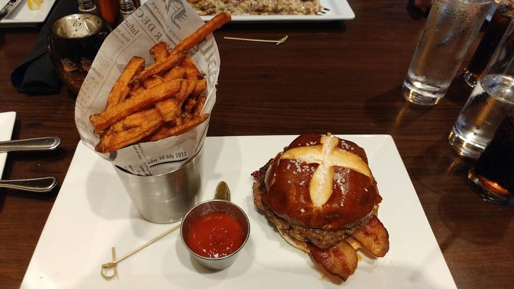 Tap House Grille | restaurant | 1506 Riverdale St, West Springfield, MA 01089, USA | 4133631000 OR +1 413-363-1000