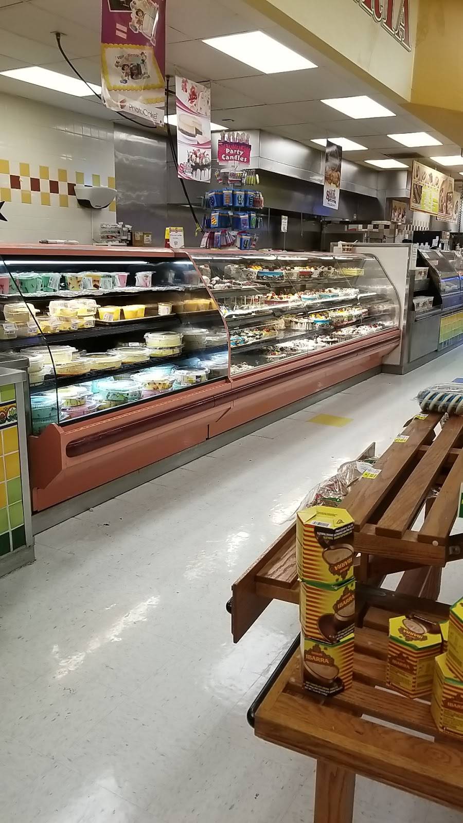 La Superior Mercados | bakery | 4604 Franklin Blvd, Sacramento, CA 95820, USA | 9167318120 OR +1 916-731-8120