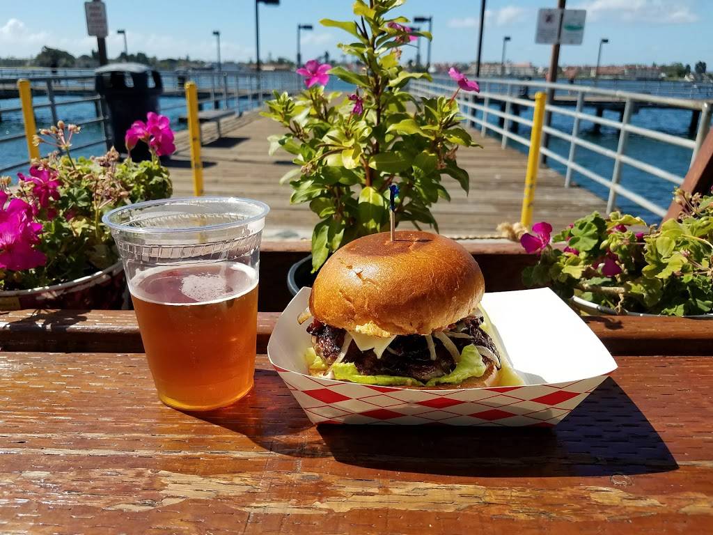 Burgers, Bait & Beer | restaurant | 200 Marina Park Way, San Diego, CA 92101, USA | 6196725578 OR +1 619-672-5578