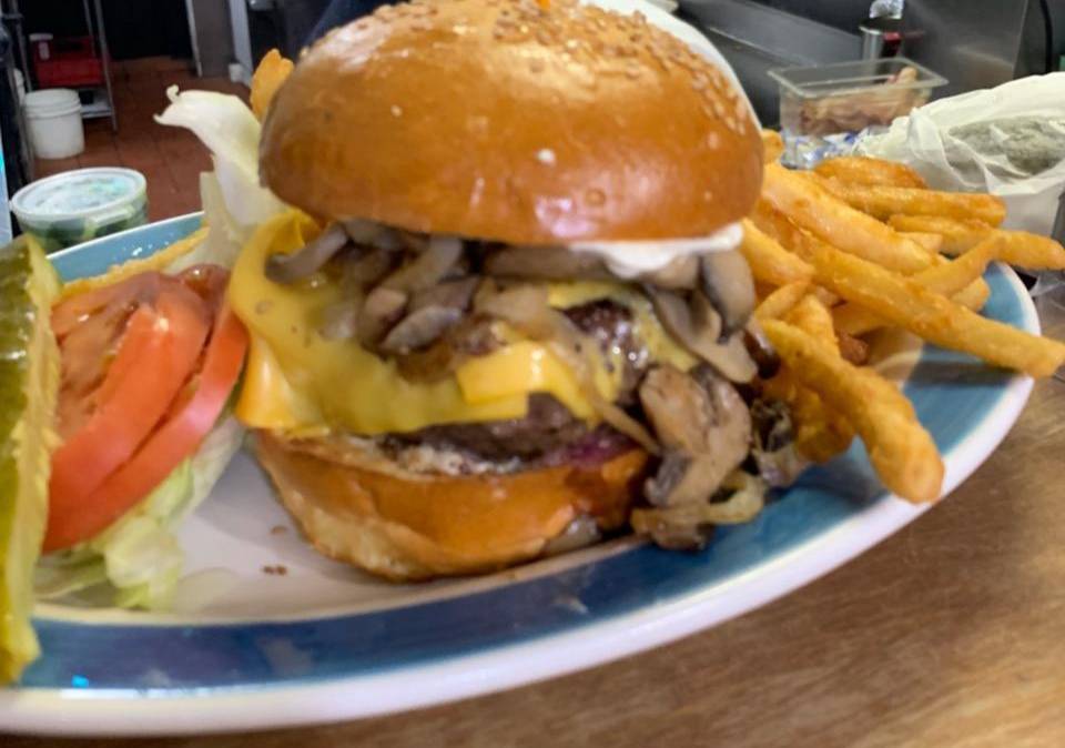 Lighthouse Diner | restaurant | 7506 3rd Ave, Brooklyn, NY 11209, USA | 7182387102 OR +1 718-238-7102