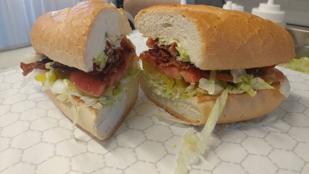 Go Burger | restaurant | 1699 Middle Country Rd, Ridge, NY 11961, USA | 6312520008 OR +1 631-252-0008