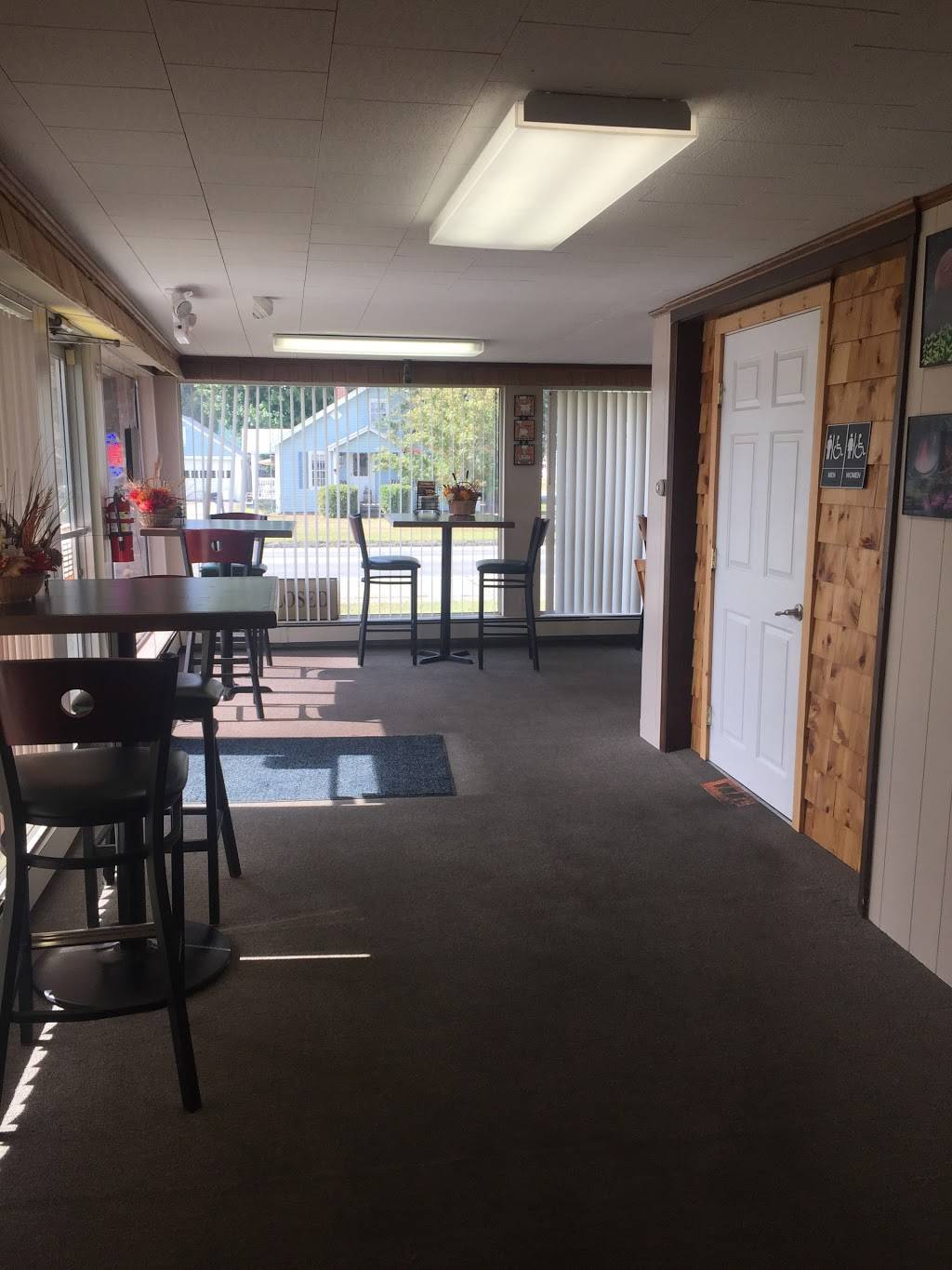 Slice Bar | restaurant | 213 North Ave, Skowhegan, ME 04976, USA | 2074746500 OR +1 207-474-6500