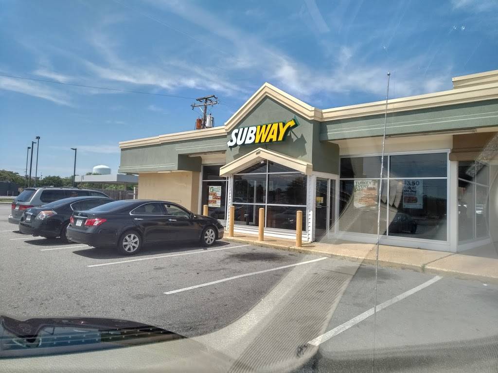 Subway | restaurant | 425 E Belt Blvd, Richmond, VA 23224, USA | 8042312020 OR +1 804-231-2020